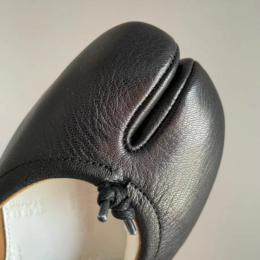 Maison Martin Margiela Black Tabi Leather Clogs - Picture 4 of 5